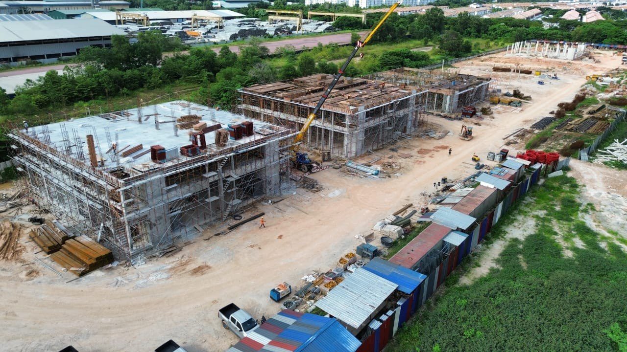 Semi-D Factory in Setia Alam